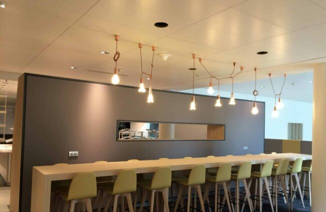 mur acoustique coloré gris