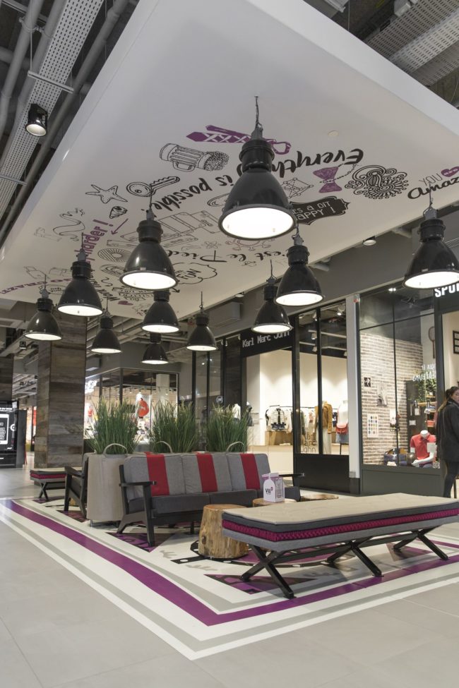 cadre acoustique imprimé au plafond