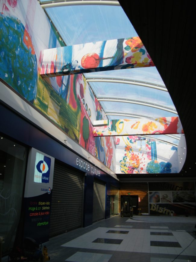 toiles imprimées multicolores